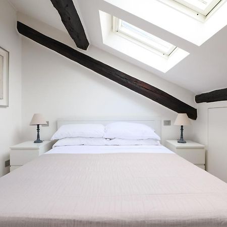 Elegant P.Venezia Attic Apartment มิลาน ภายนอก รูปภาพ