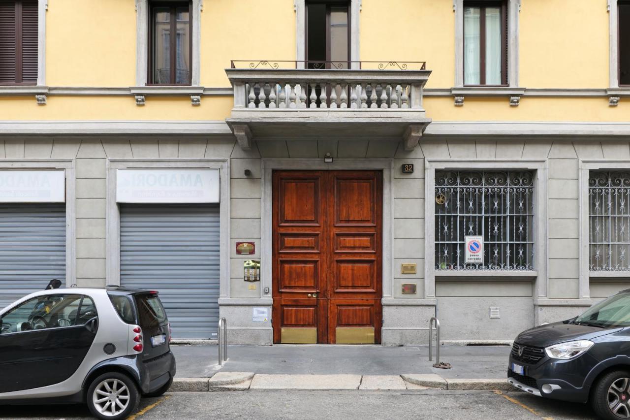 Elegant P.Venezia Attic Apartment มิลาน ภายนอก รูปภาพ